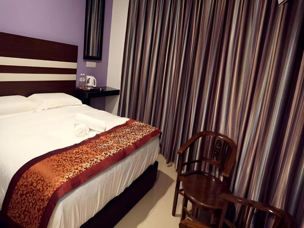 Hotel Kristal Сери Искандар Екстериор снимка